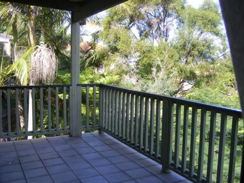 27 Bob Barnard Drive, Tugun QLD 4224