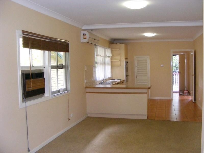 100 Palm Beach Avenue, Palm Beach QLD 4221