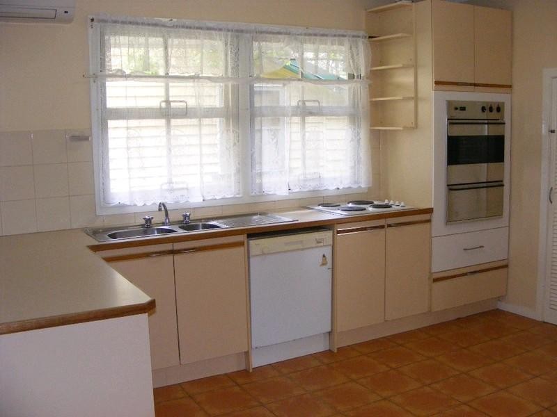 100 Palm Beach Avenue, Palm Beach QLD 4221