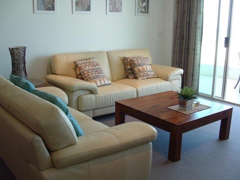 702/2 Creek Street, Kirra QLD 4225