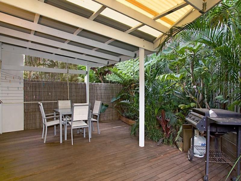 9/2 Karri Court, Burleigh Heads QLD 4220