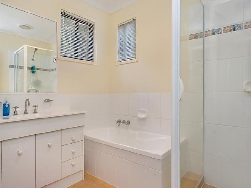 9/2 Karri Court, Burleigh Heads QLD 4220