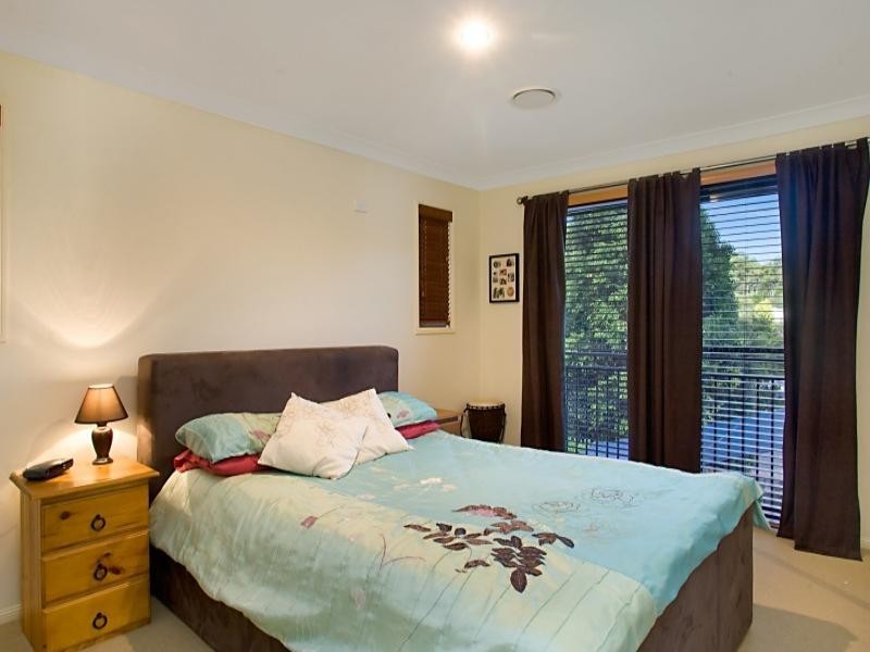 9/2 Karri Court, Burleigh Heads QLD 4220