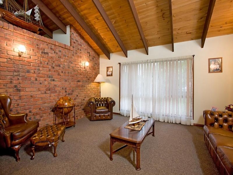 12 Woodland Drive, Reedy Creek QLD 4227