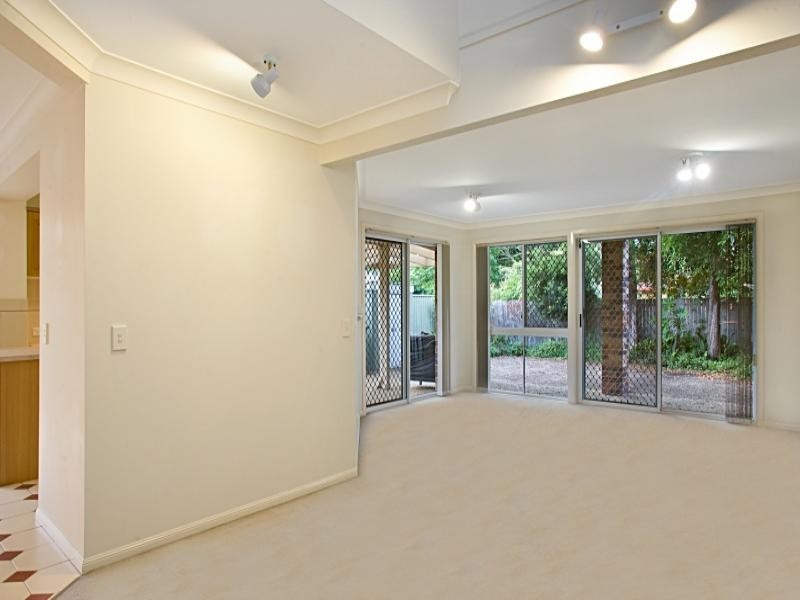 1/46 Tallebudgera Drive, Palm Beach QLD 4221