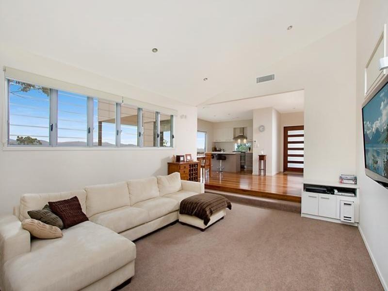 2 Gracilis Court, Elanora QLD 4221