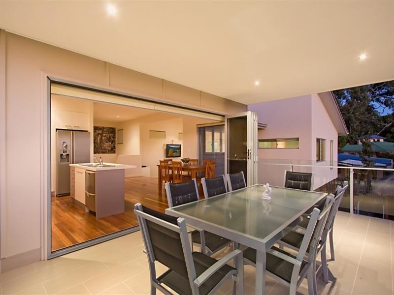 2 Gracilis Court, Elanora QLD 4221