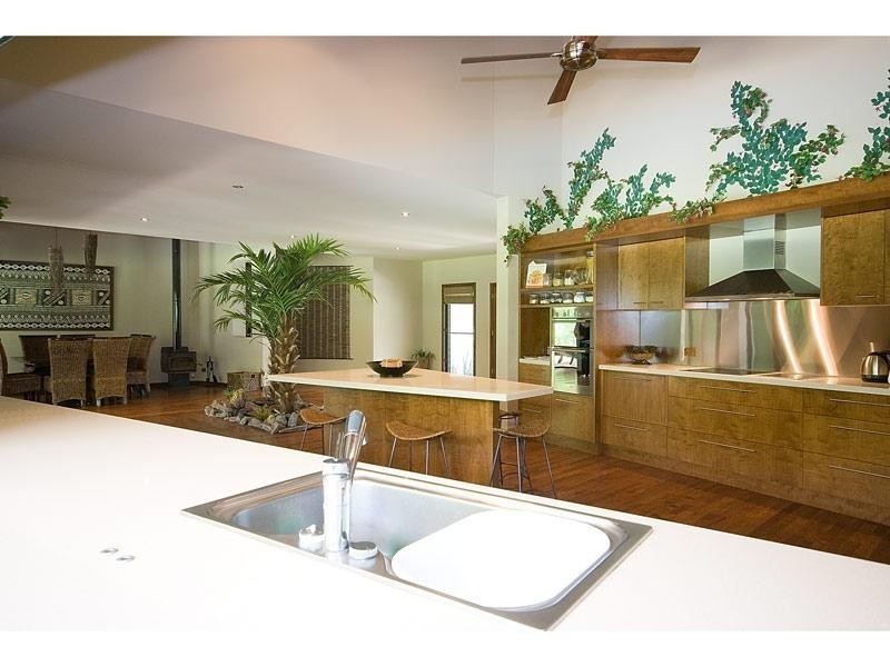 472 Tallebudgera Creek Road, Tallebudgera Valley QLD 4228