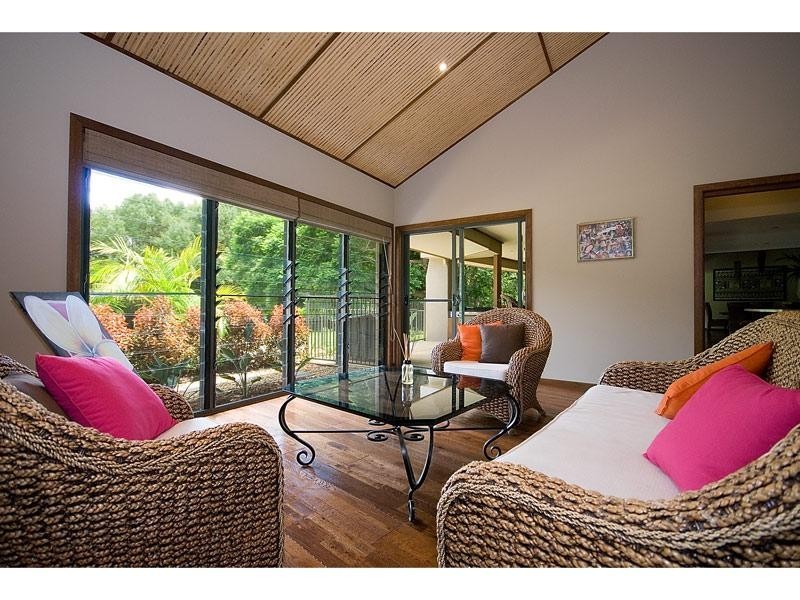 472 Tallebudgera Creek Road, Tallebudgera Valley QLD 4228