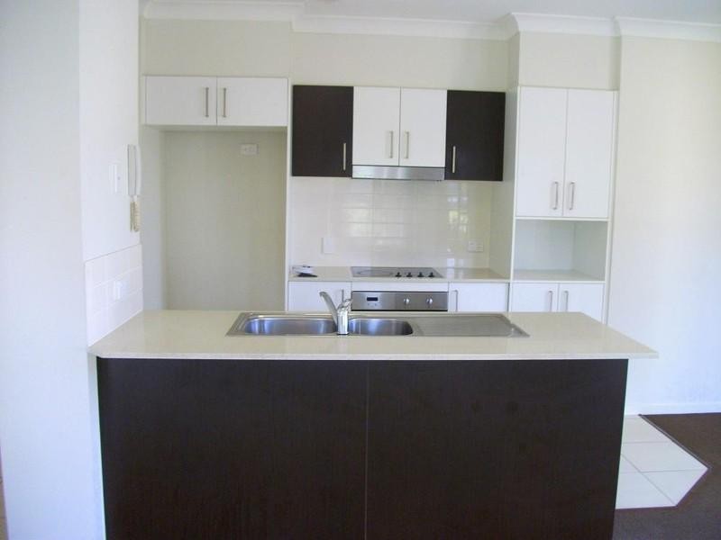 1/111-113 Golden Four Drive, Bilinga QLD 4225