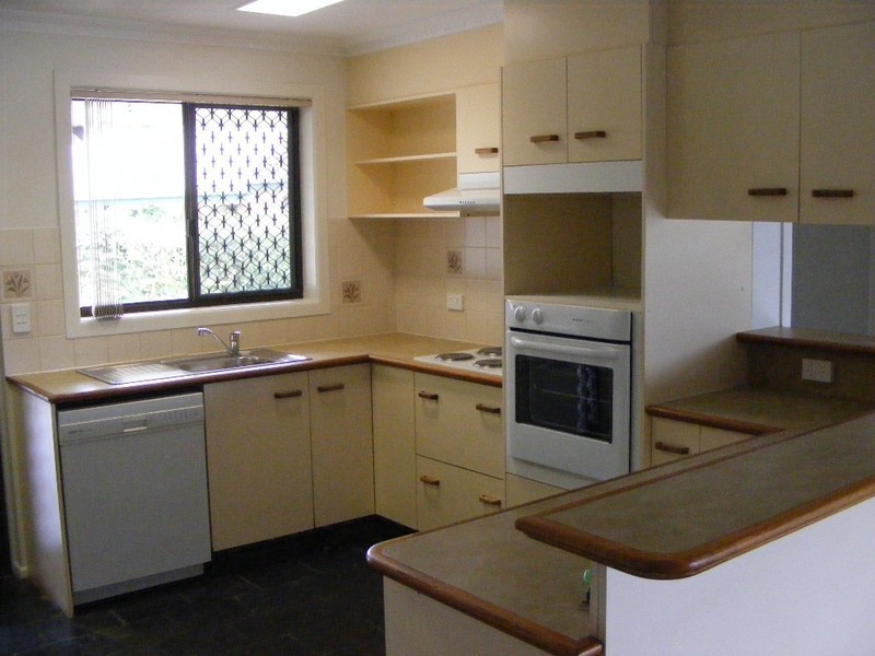 18 Harris Court, Currumbin Waters QLD 4223