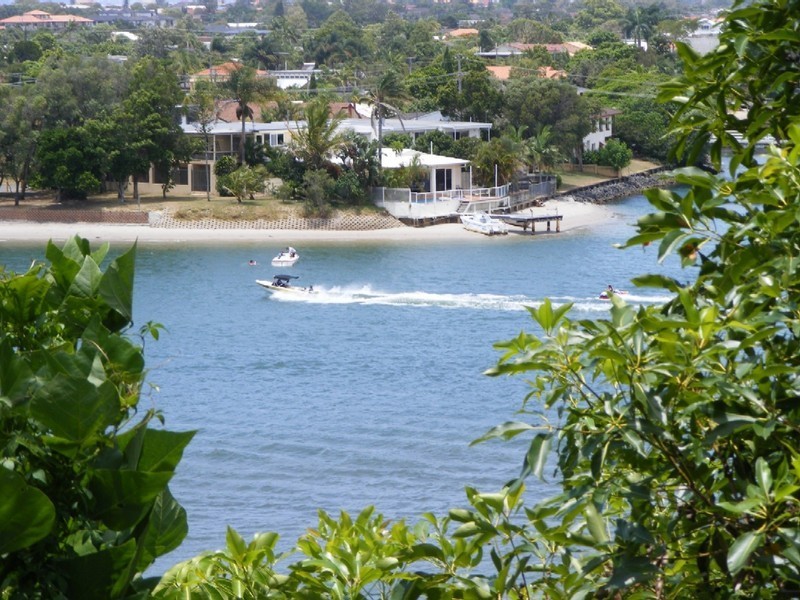 114 Ocean Parade, Burleigh Heads QLD 4220