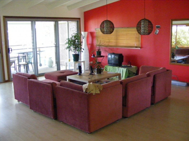 114 Ocean Parade, Burleigh Heads QLD 4220