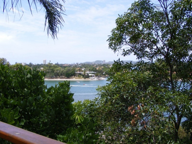 114 Ocean Parade, Burleigh Heads QLD 4220