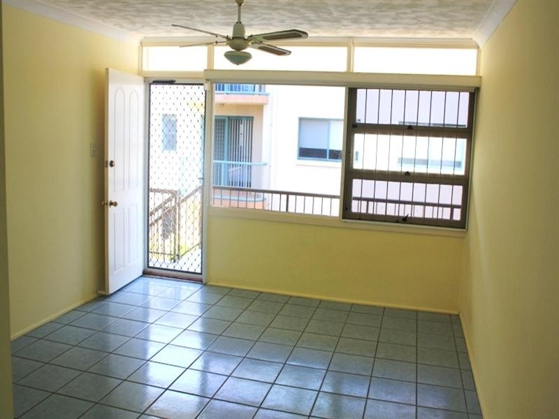 5/162 Pacific Parade, Bilinga QLD 4225