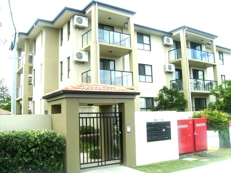 12/111-113 Golden Four Drive, Bilinga QLD 4225