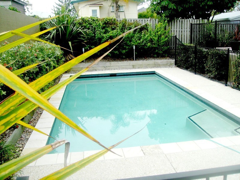 12/111-113 Golden Four Drive, Bilinga QLD 4225