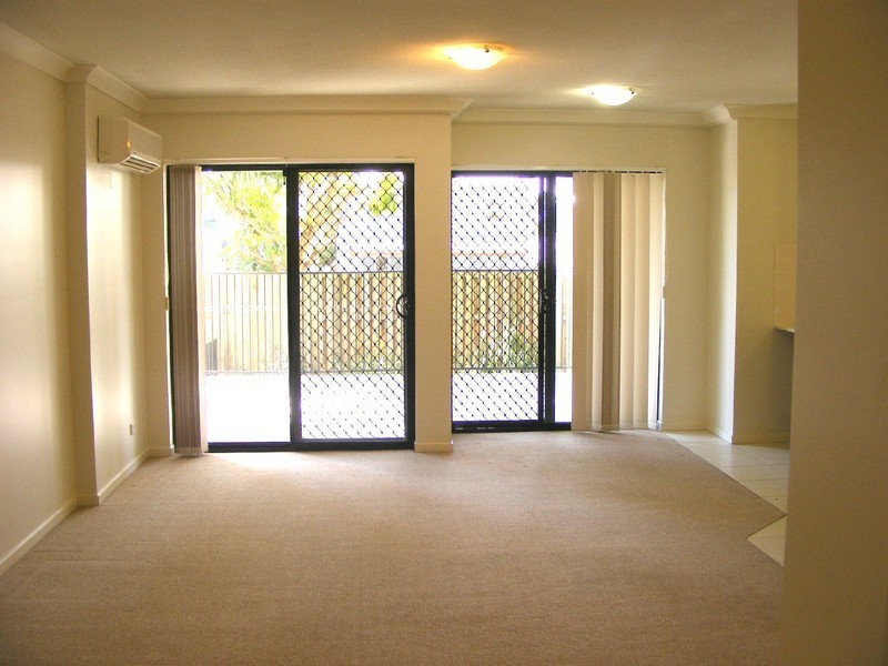 5/111-113 Golden Four Drive, Bilinga QLD 4225