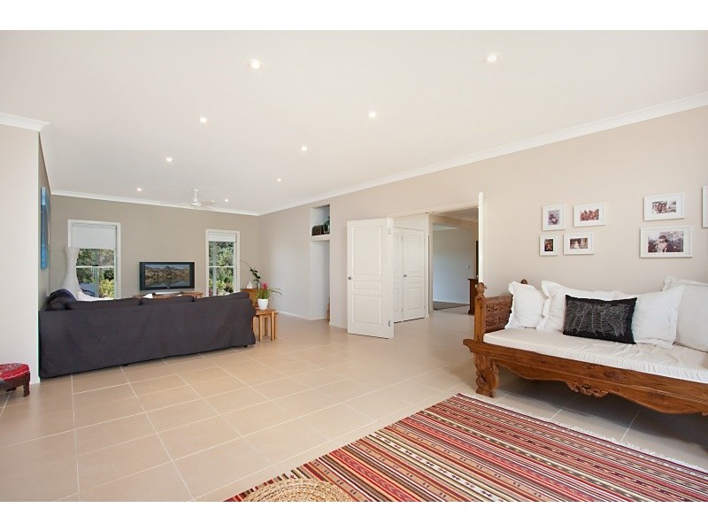 36 Samuel Drive, Tallebudgera QLD 4228