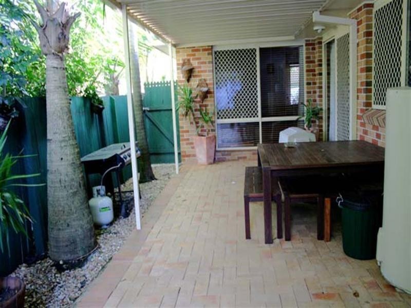 2/4 Ripoll Court, Reedy Creek QLD 4227