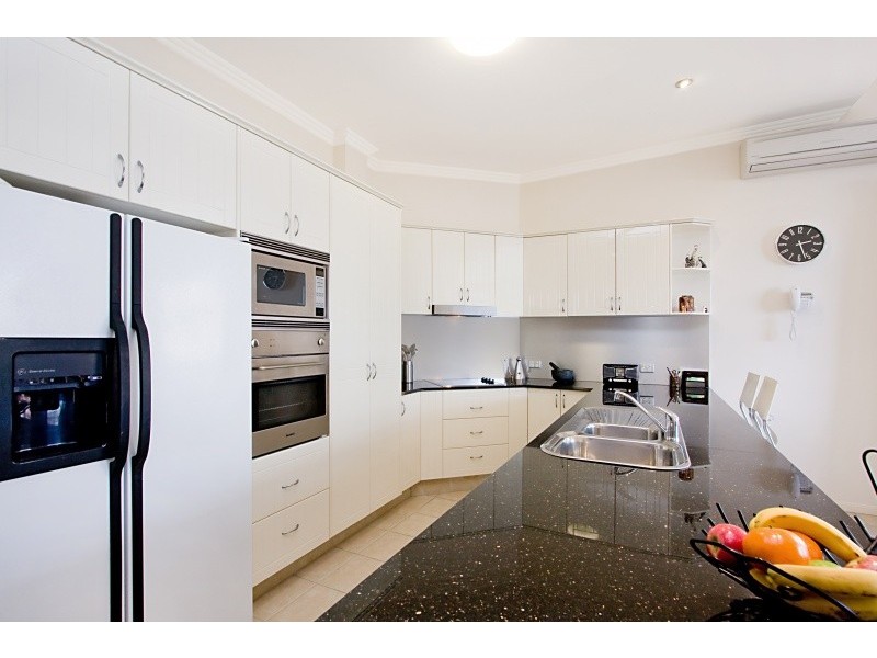 6/3 Johnston Street, Bilinga QLD 4225