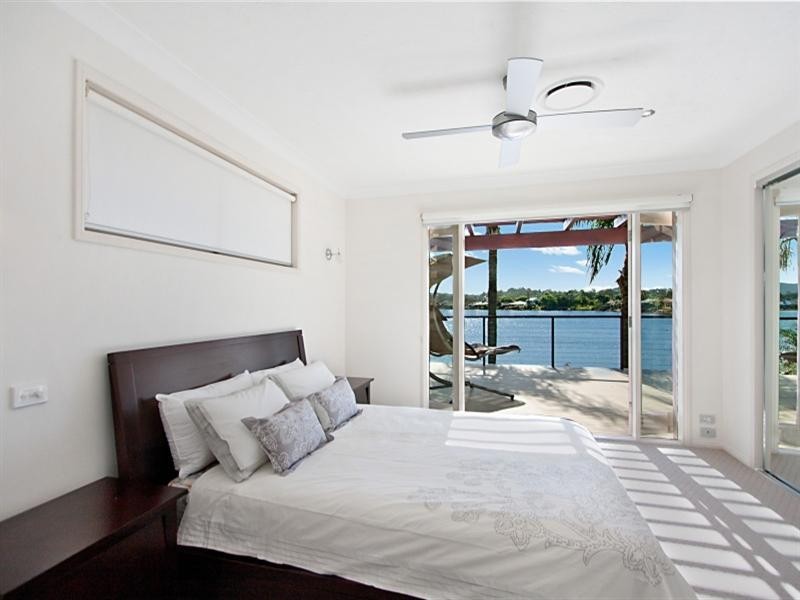 11 Ironbark Street, Elanora QLD 4221