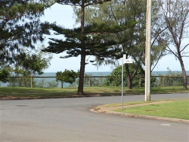 2/142 Pacific Parade, Bilinga QLD 4225