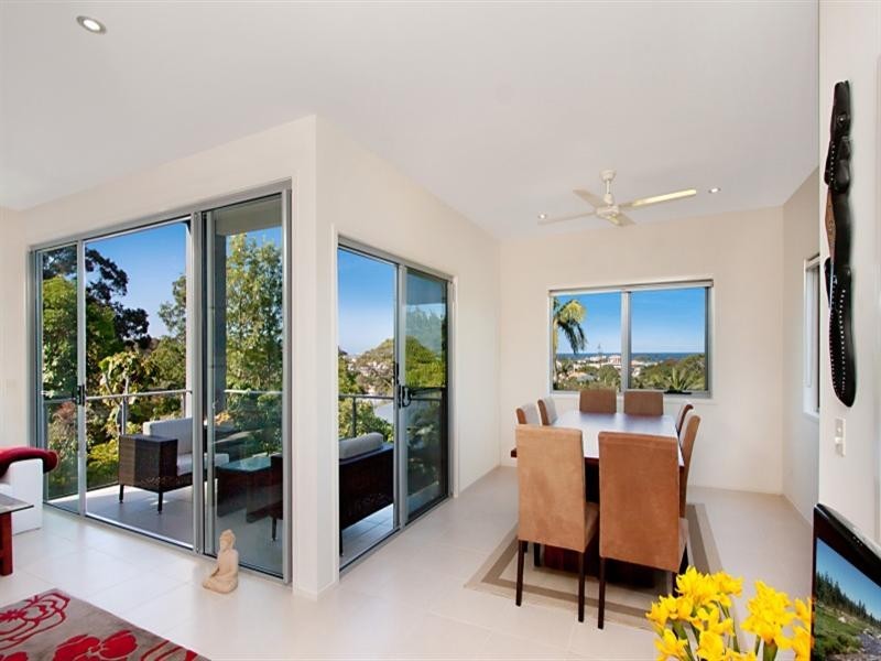 2/5 Biby Street, Tugun QLD 4224