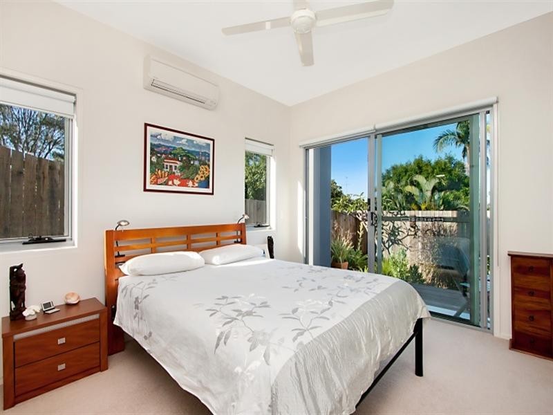 2/5 Biby Street, Tugun QLD 4224