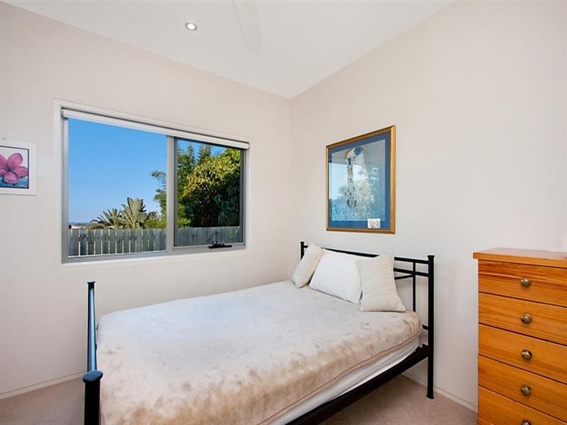 2/5 Biby Street, Tugun QLD 4224