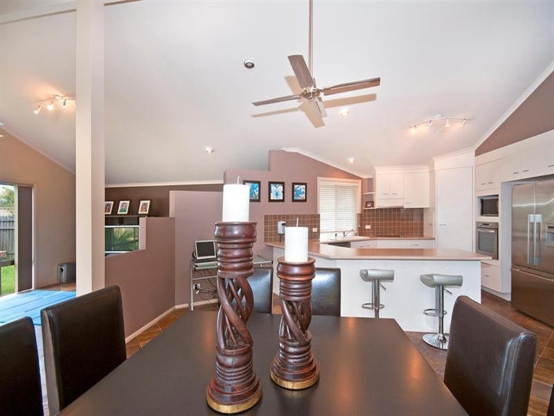 10 Blackbean Court, Elanora QLD 4221