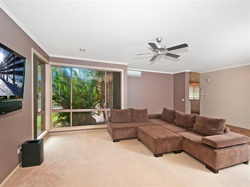 10 Blackbean Court, Elanora QLD 4221