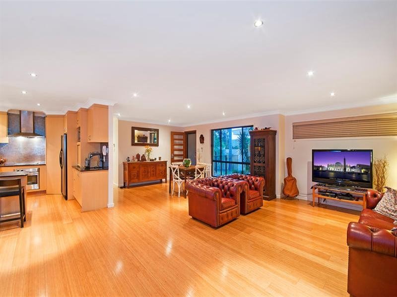 12 Linum Street, Palm Beach QLD 4221