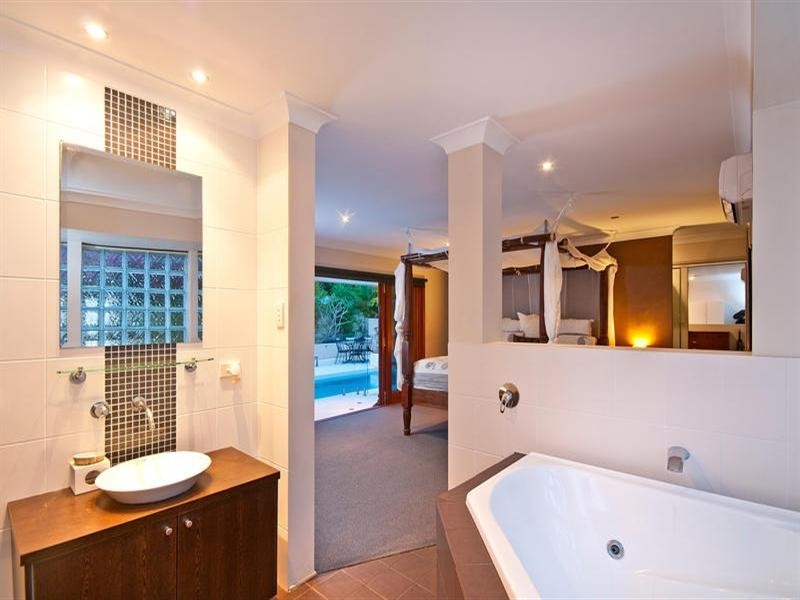 12 Linum Street, Palm Beach QLD 4221