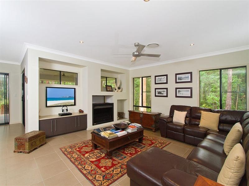 7 Mary Bale Drive, Tallebudgera QLD 4228