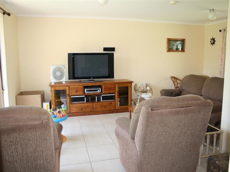 4 Clives Circuit, Currumbin Waters QLD 4223