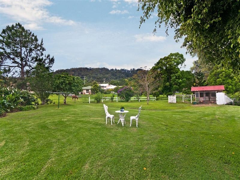 35 Valley Drive, Tallebudgera QLD 4228