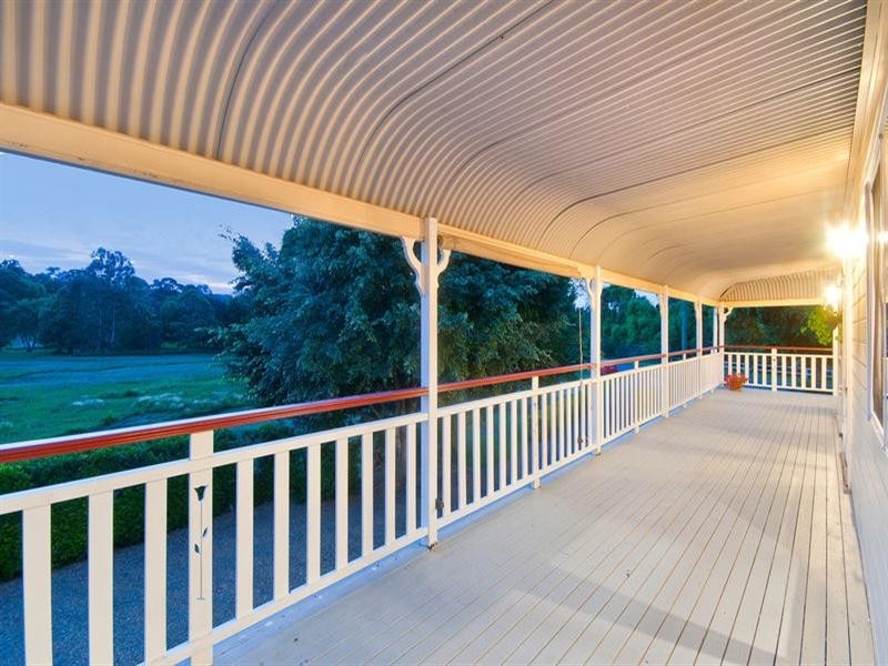35 Valley Drive, Tallebudgera QLD 4228