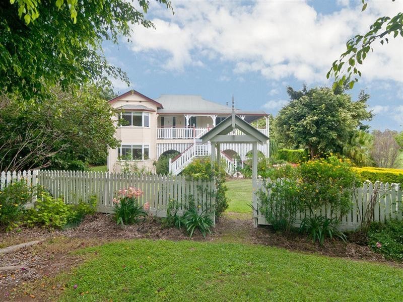 35 Valley Drive, Tallebudgera QLD 4228