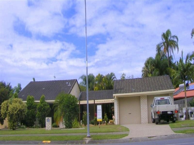 90 Ware Drive, Currumbin Waters QLD 4223