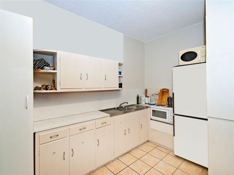 9/41 Tallebudgera Drive, Palm Beach QLD 4221