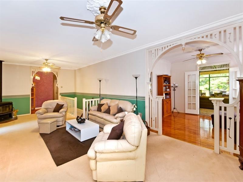 20 Westminster Boulevard, Elanora QLD 4221