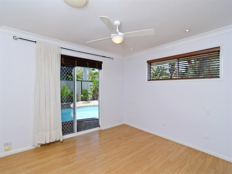 188 K P McGrath Drive, Elanora QLD 4221