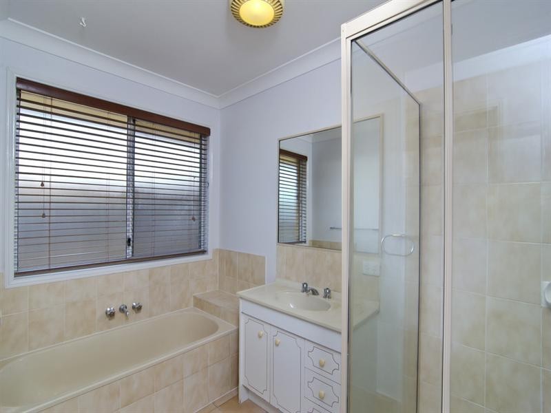 188 K P McGrath Drive, Elanora QLD 4221