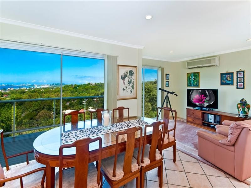 67 Crest Drive, Currumbin QLD 4223
