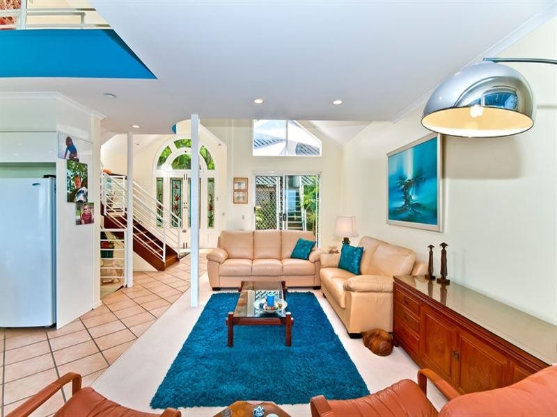 67 Crest Drive, Currumbin QLD 4223