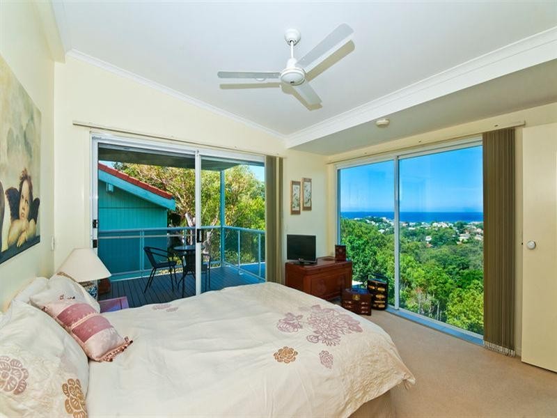 67 Crest Drive, Currumbin QLD 4223