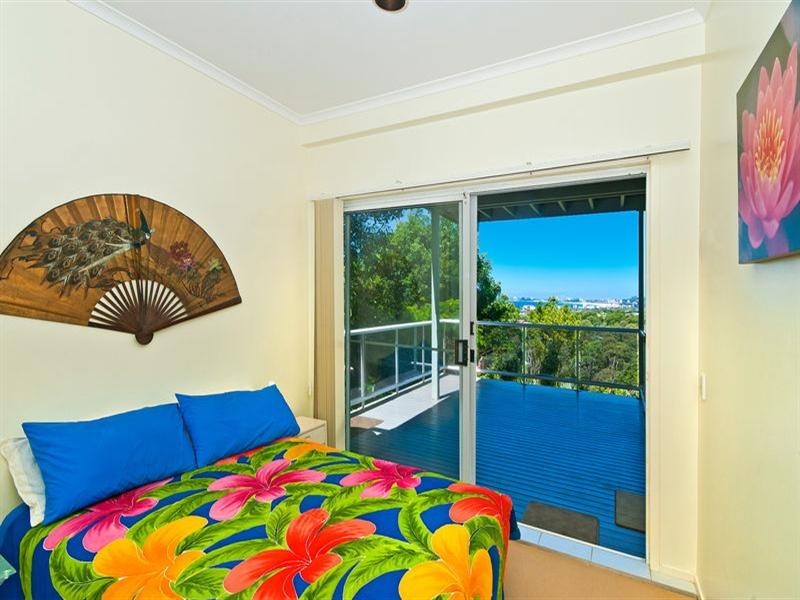 67 Crest Drive, Currumbin QLD 4223