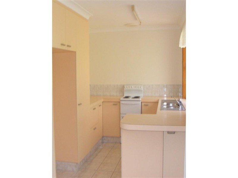 81 Saffron Street, Elanora QLD 4221