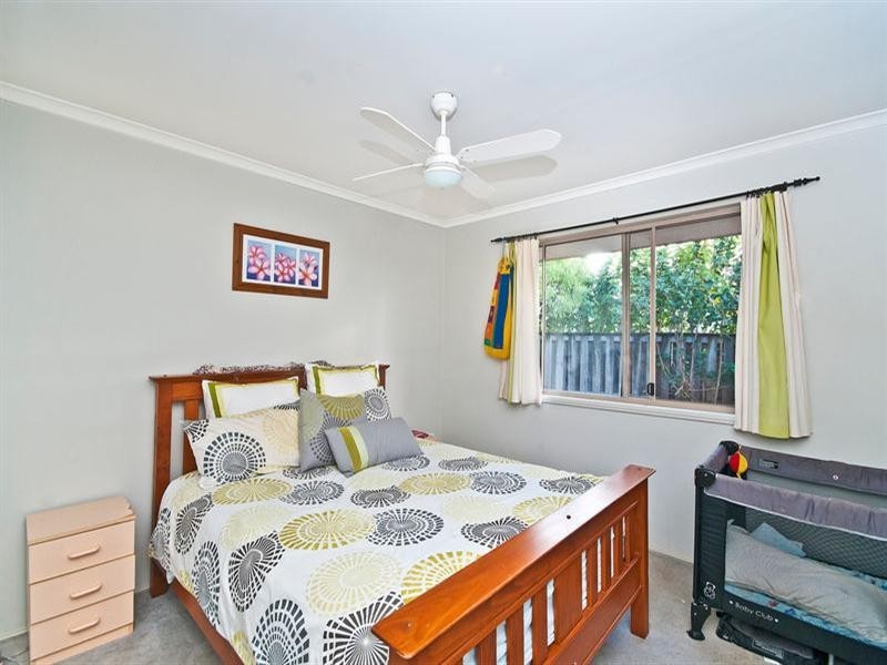 24 Daphne Court, Elanora QLD 4221